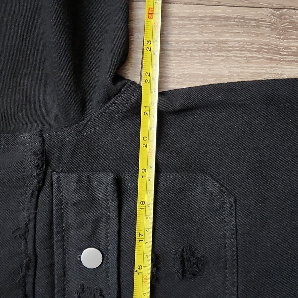 Black Distressed Denim Button Down Women's Medium Trendy Casual Jacket - Picture 13 of 16
